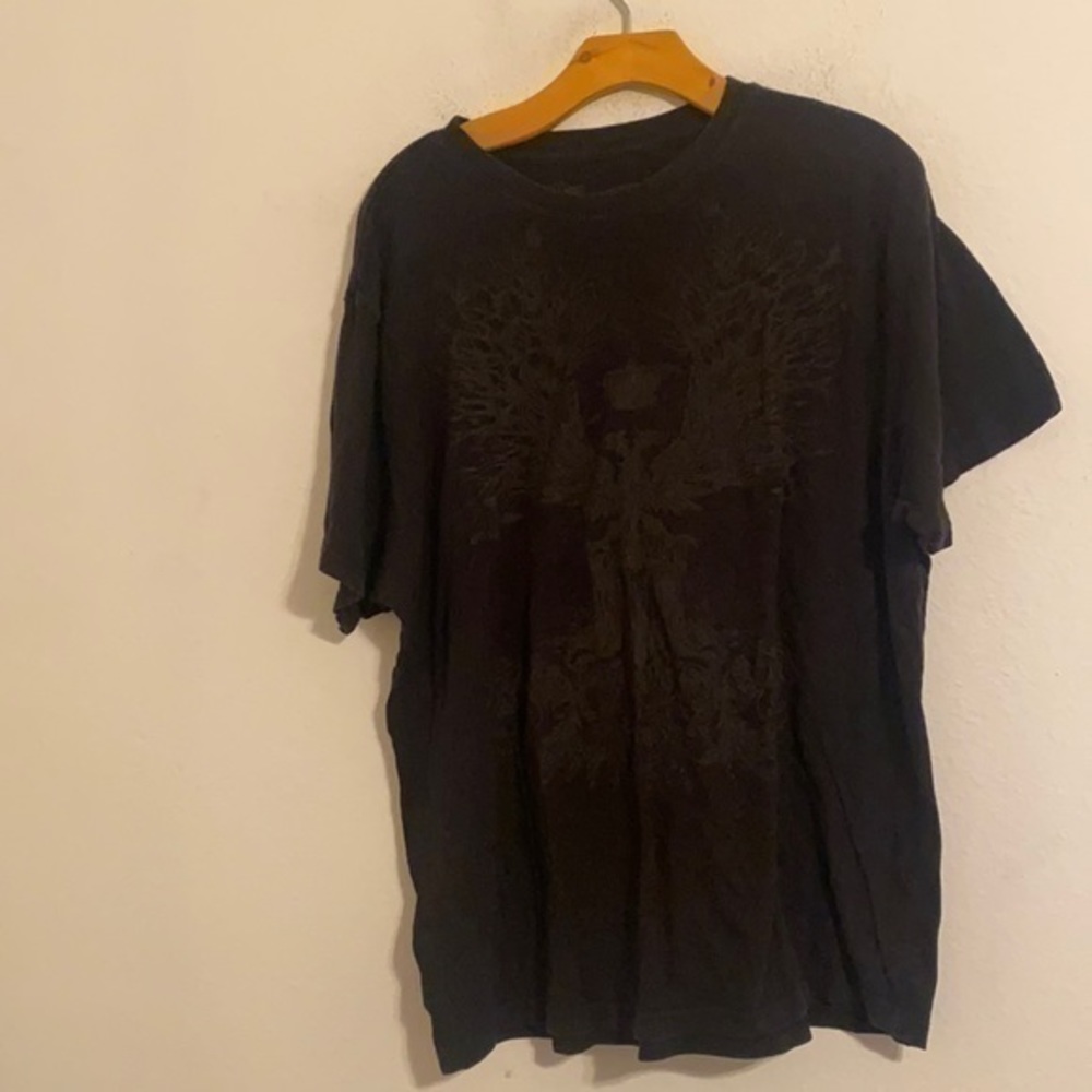 STRANDED BLACK GRAPHIC SHIRT SIZE XL